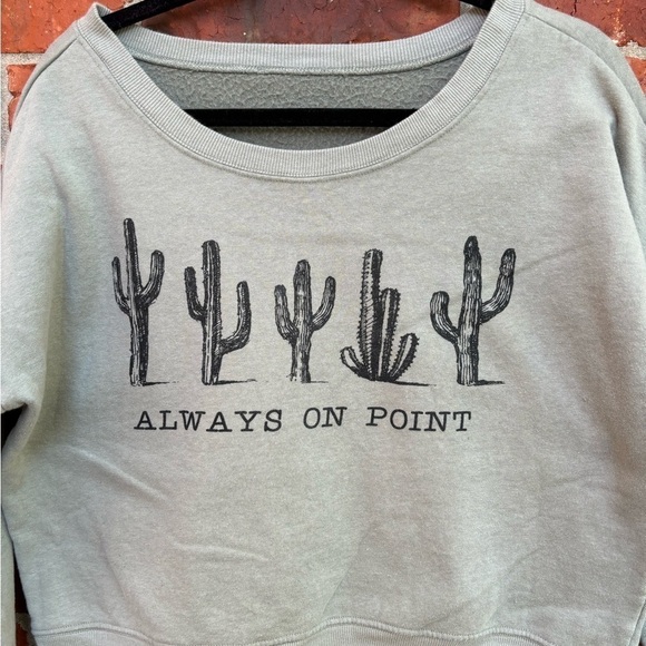 Womens Medium Green Gray Cactus Always On Point Cropped Boho Sweatshirt Sweater - Picture 2 of 7